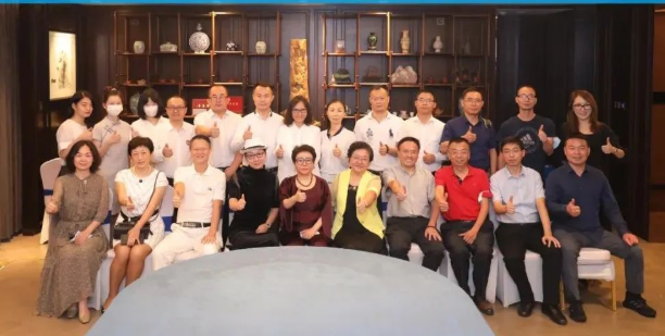 港湾之星公司创始人丁贤根受邀参加“科创中国”创新创业投资大会--生物科技大健康专场路演